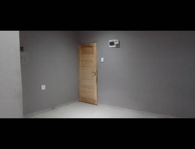 1 BEDROOM PROPERTY TO RENT IN PAYNEVILLE